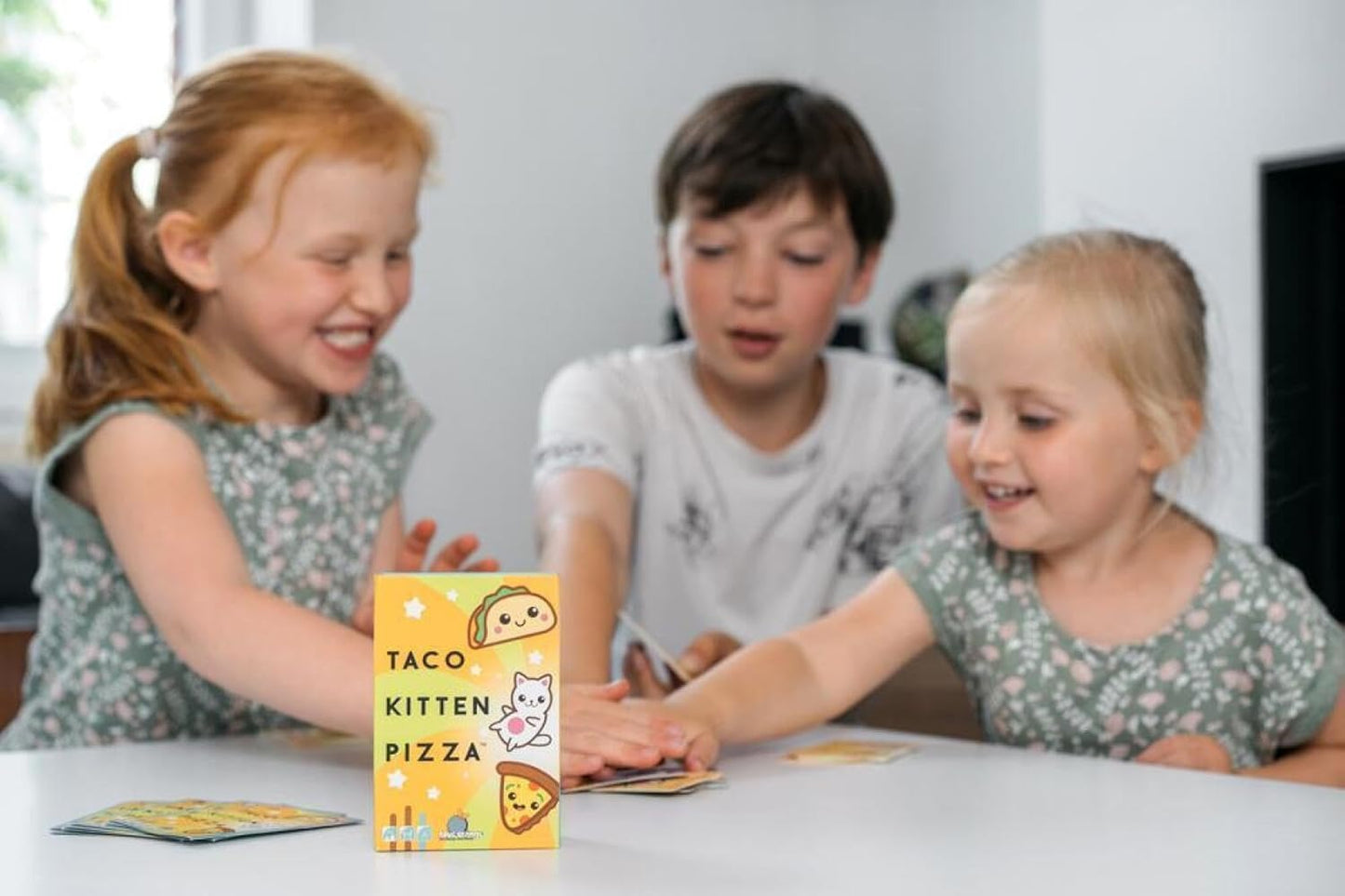 Blue Orange Games - Taco Kitten Pizza Card Game