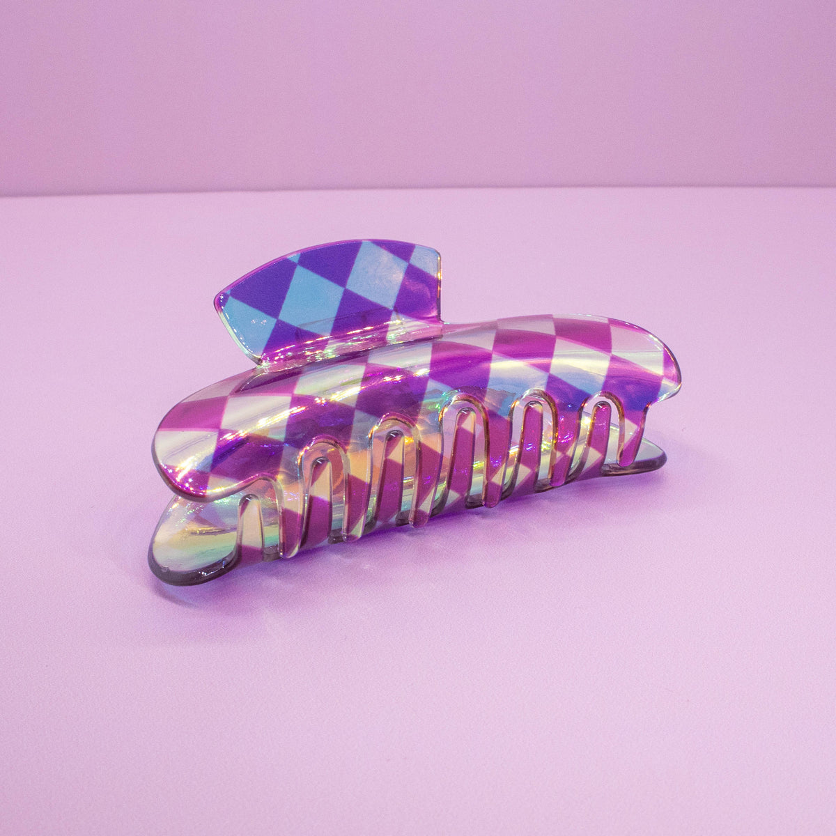 Frog Sac - Medium Round Iridescent Checkered Hair Claw Clip