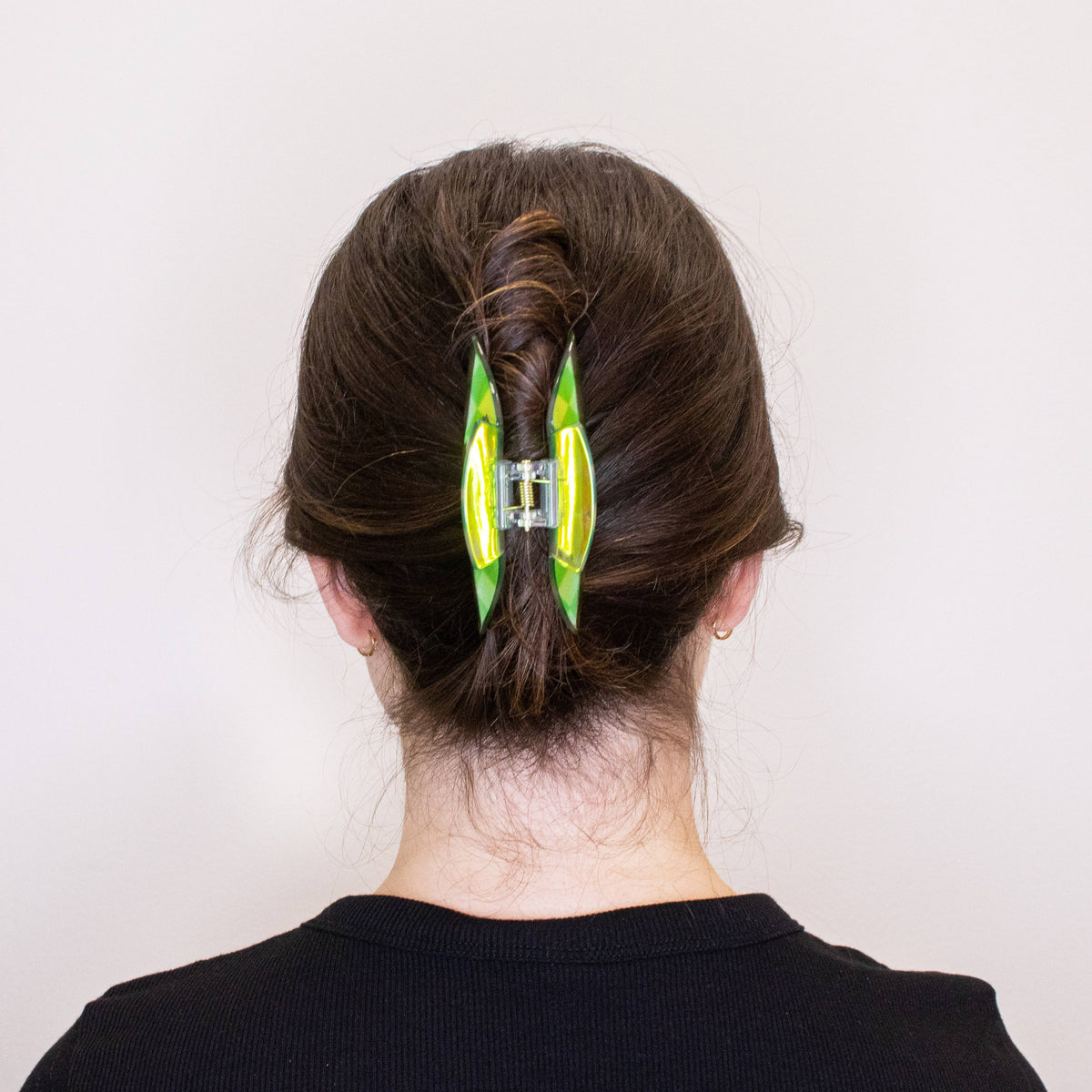 Frog Sac - Medium Round Iridescent Checkered Hair Claw Clip