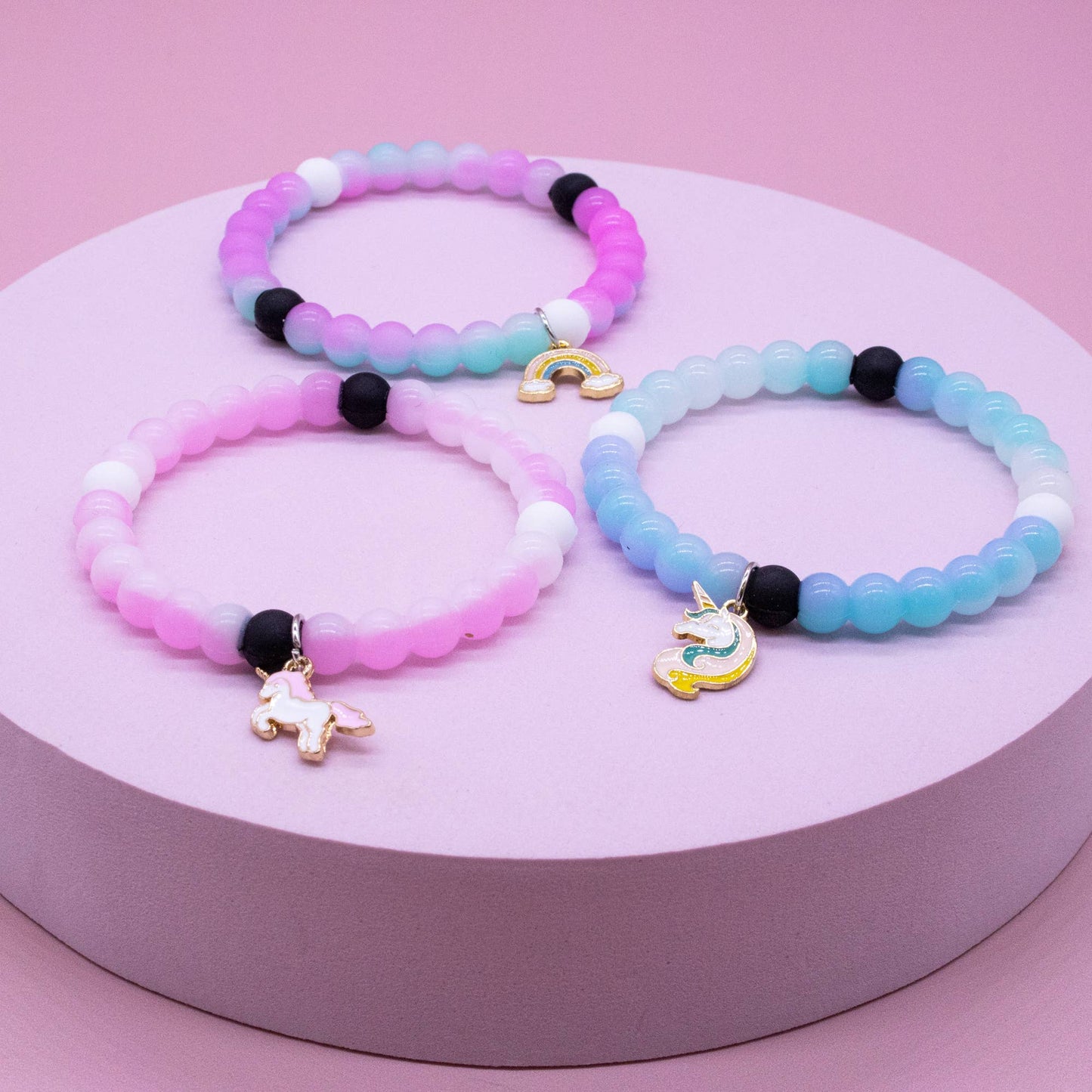 Frog Sac - Glow in the Dark Unicorn Charm Bubble Bracelets