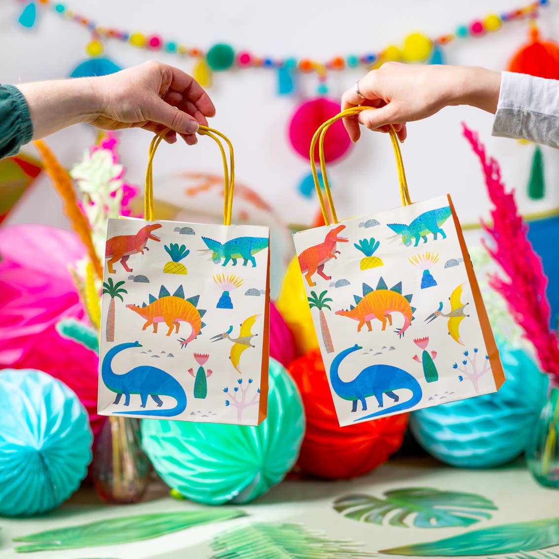 Talking Tables USA - Dinosaur Party Goodie Bags | 8 Pack | Gift Bags |