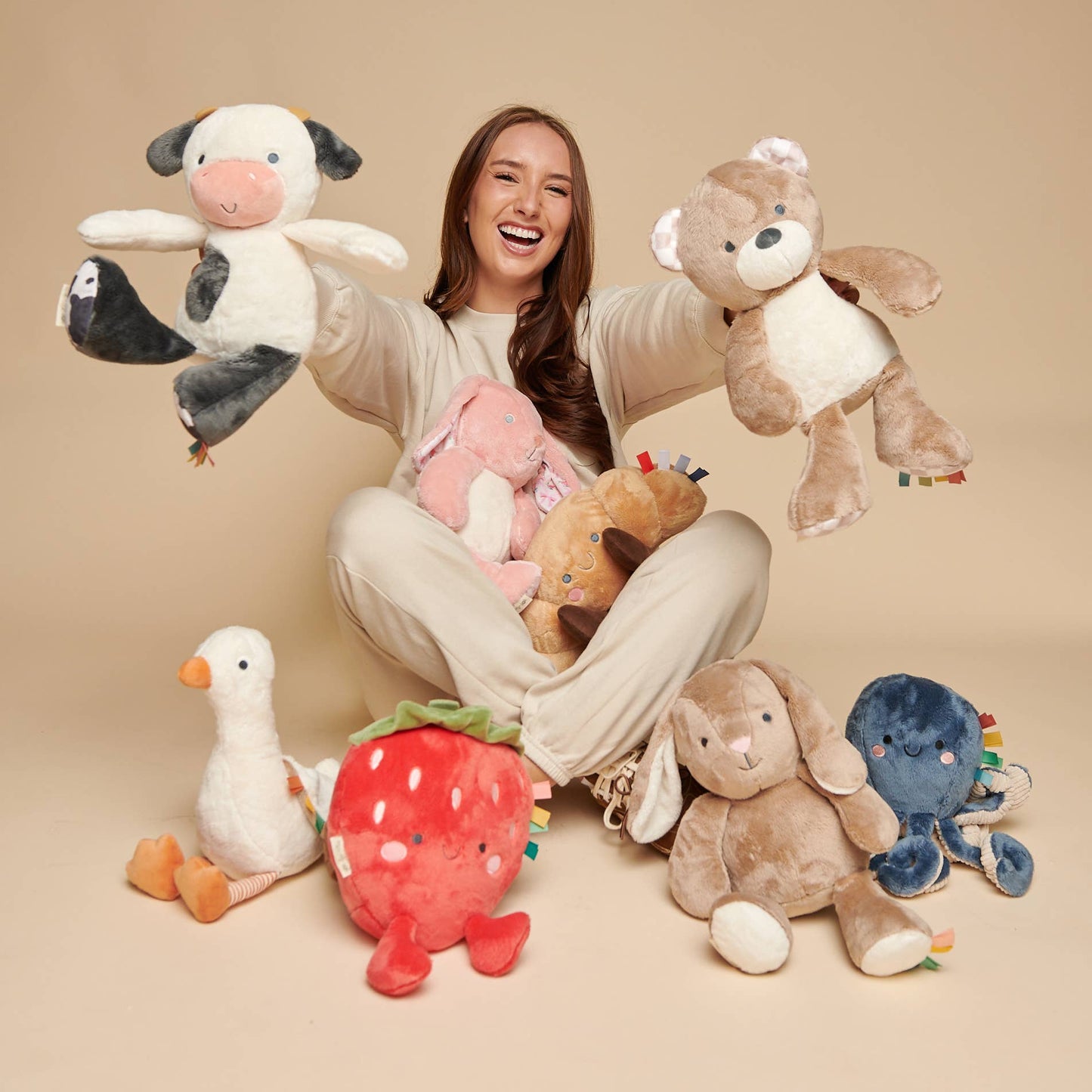 Itzy Ritzy - Sweetie Snuggles Plush: Croissant