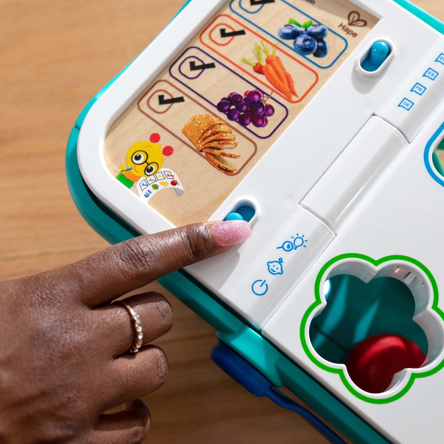 BABY EINSTEIN - HAPE Magic Touch Shopping Basket™ Pretend to Shop Toy