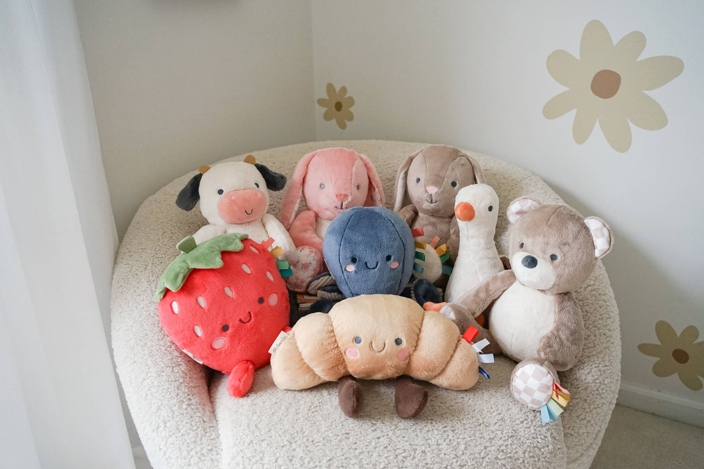 Itzy Ritzy - Sweetie Snuggles Plush: Strawberry